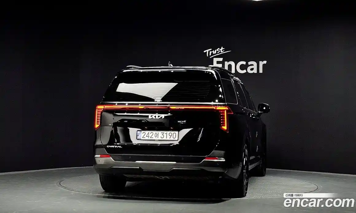 Kia Carnival 2025 2.2 автомат (гидро), фото 4