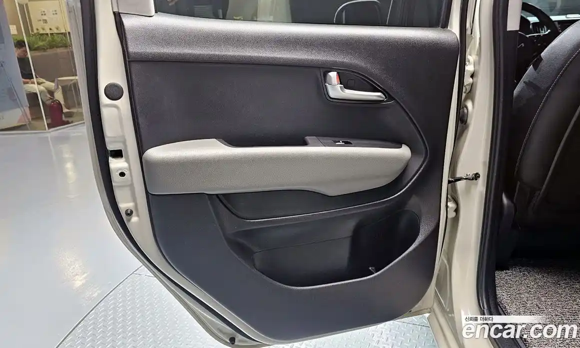 Kia Ray 2024 0.1 автомат (гидро), фото 15