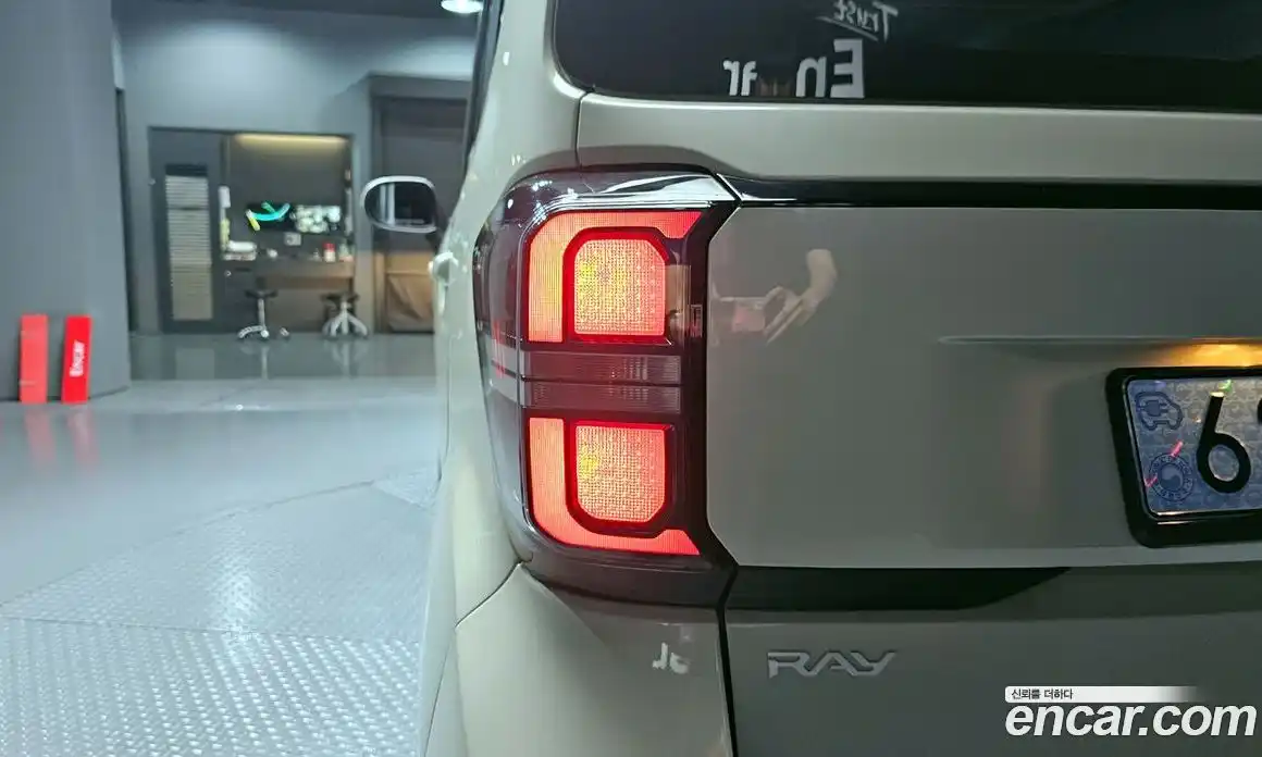 Kia Ray 2024 0.1 автомат (гидро), фото 9