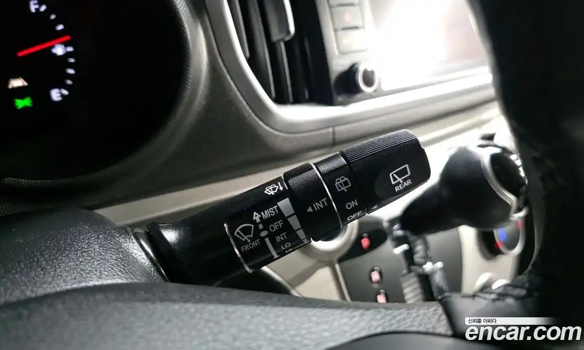 Kia Ray 2022 1.0 автомат (гидро), фото 28