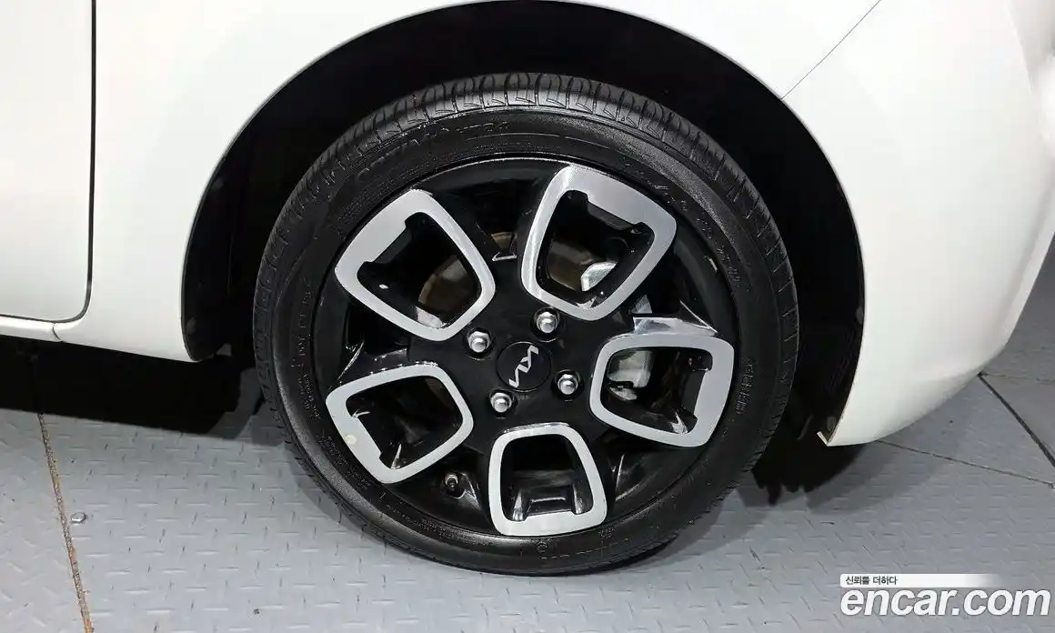 Kia Ray 2022 1.0 автомат (гидро), фото 7
