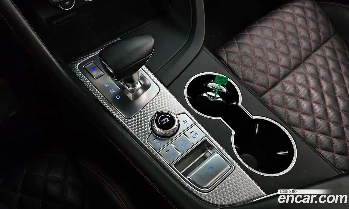 Genesis G70 2023 2.0 автомат (гидро), фото 12