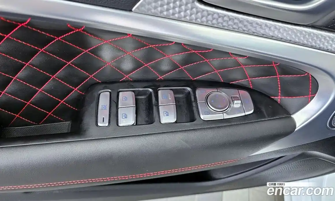 Genesis G70 2023 2.0 автомат (гидро), фото 33