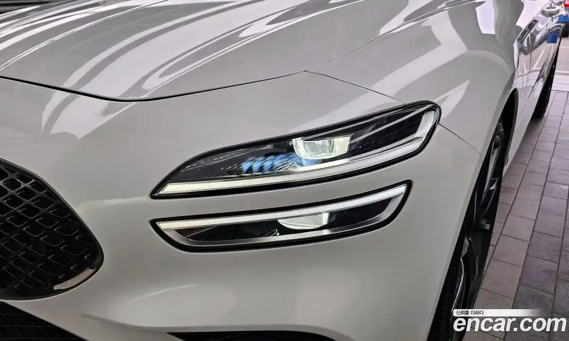 Genesis G70 2023 2.0 автомат (гидро), фото 8