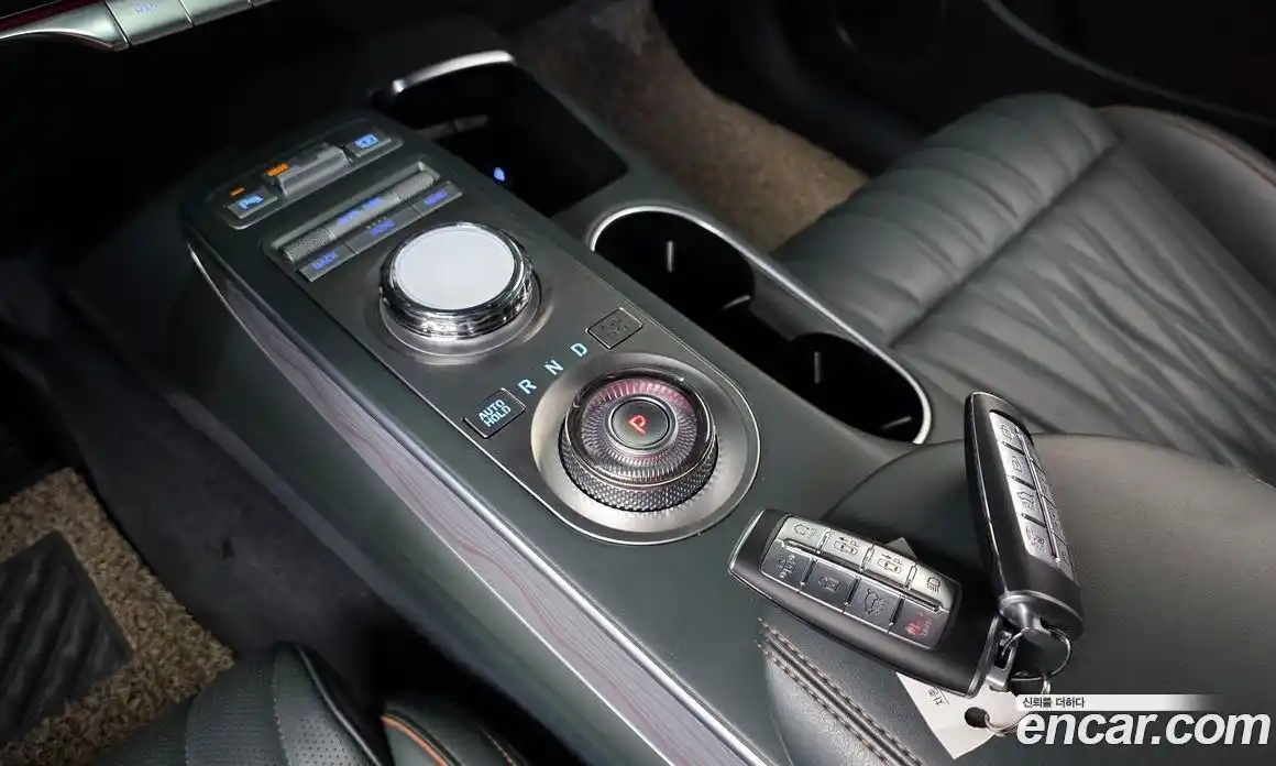 Genesis GV70 2022 2.5 автомат (гидро), фото 9