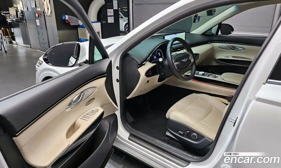 Genesis GV70 2021 2.5 автомат (гидро), фото 13