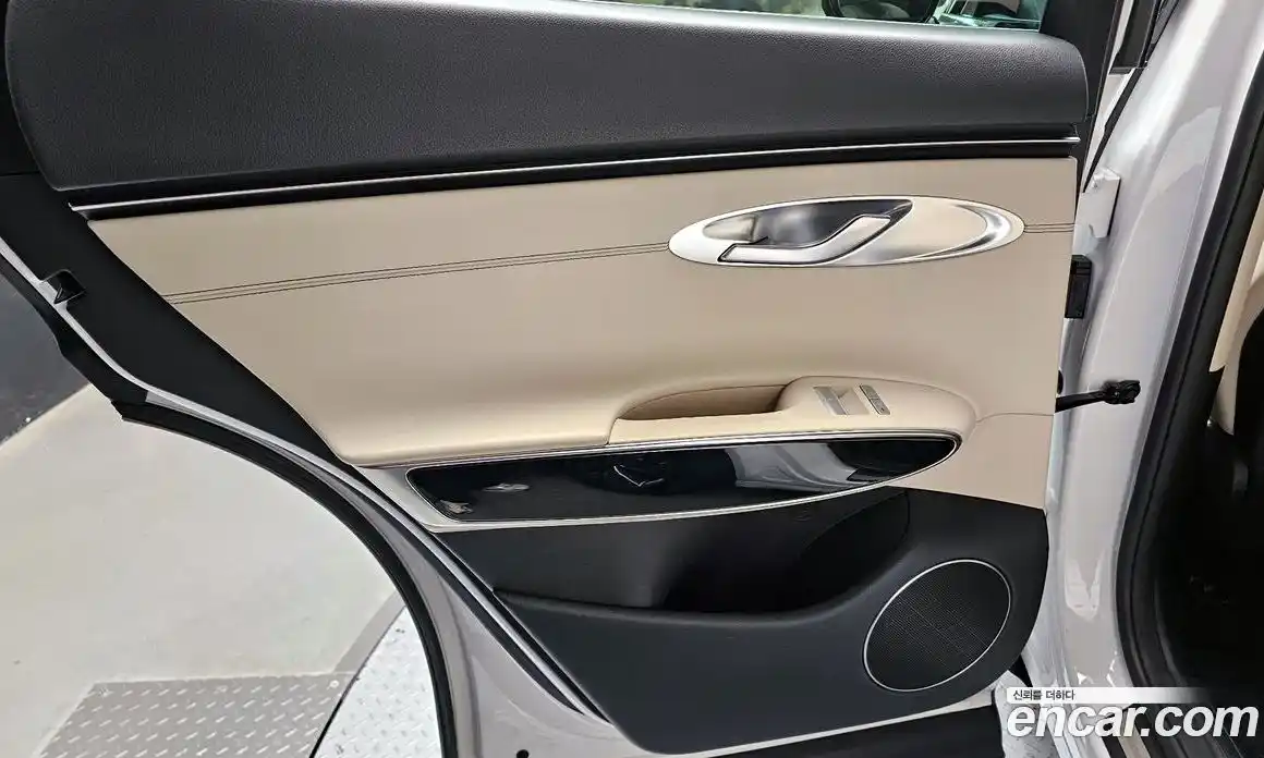 Genesis GV70 2021 2.5 автомат (гидро), фото 15