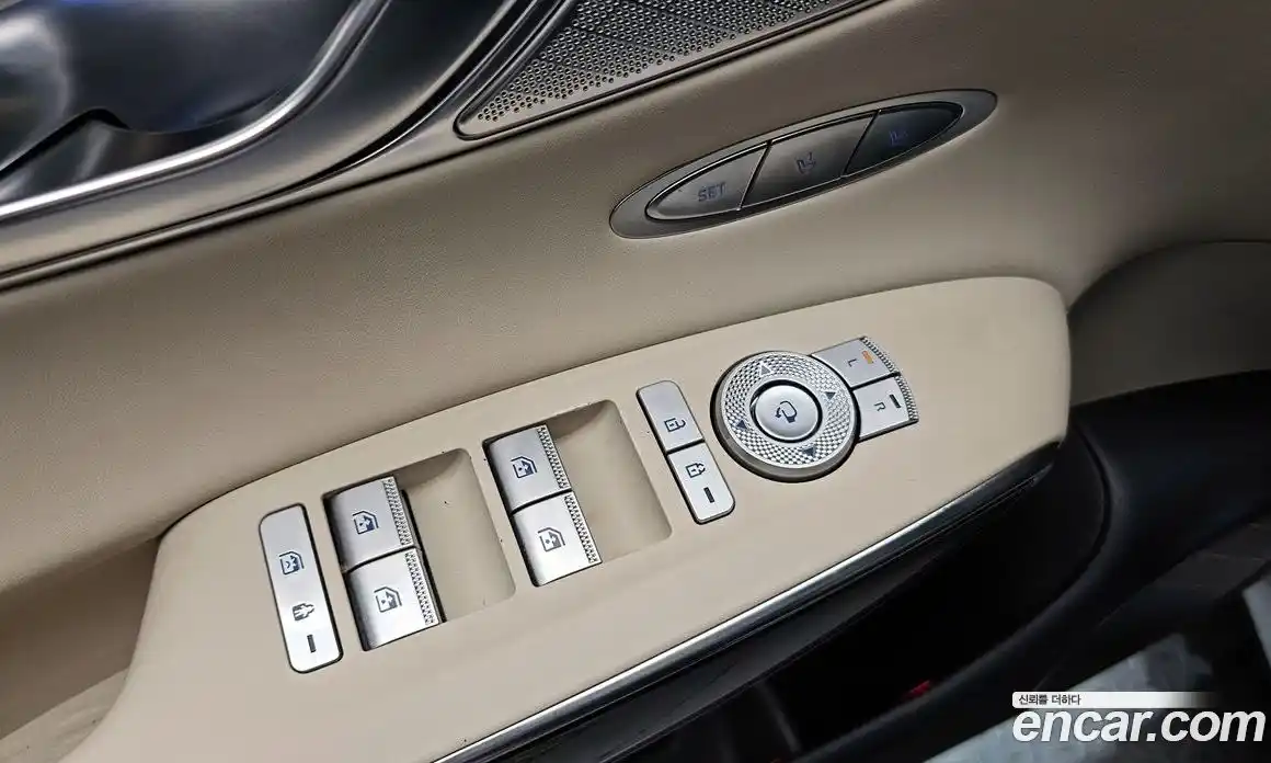 Genesis GV70 2021 2.5 автомат (гидро), фото 25