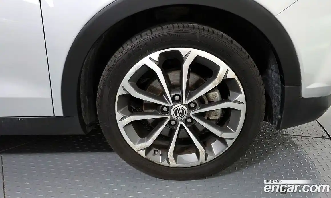 SsangYong TIBOLI 2017 1.6 автомат (гидро), фото 7