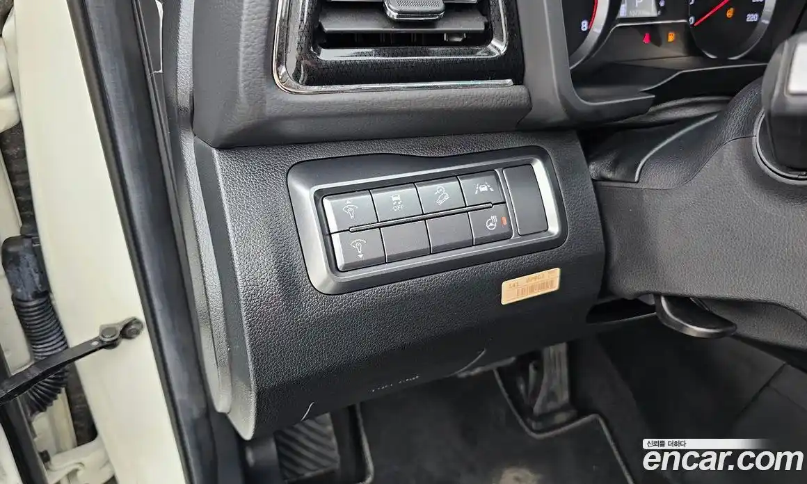 SsangYong TIBOLI 2022 1.5 автомат (гидро), фото 16
