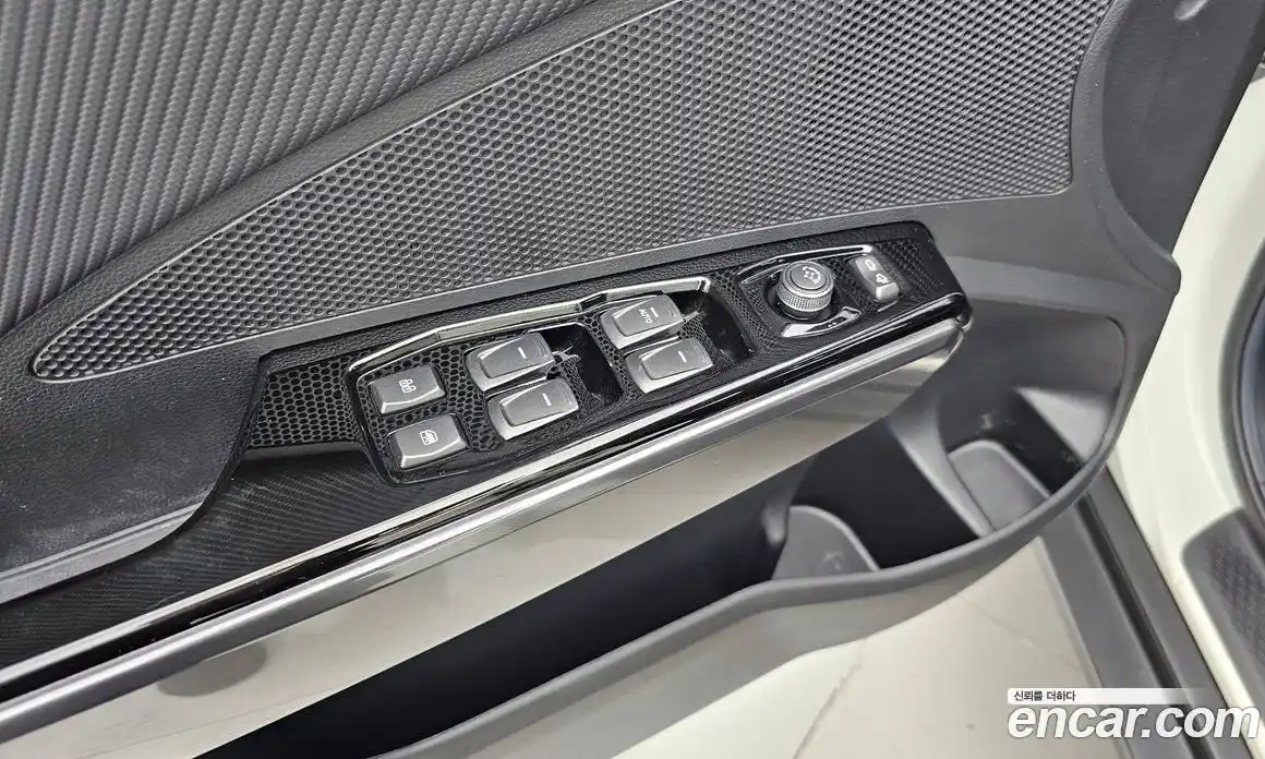 SsangYong TIBOLI 2022 1.5 автомат (гидро), фото 17