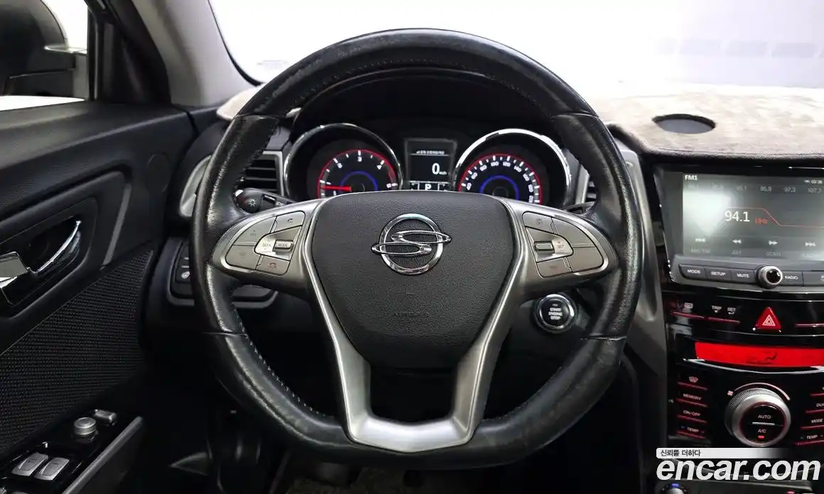 SsangYong TIBOLI 2015 1.6 автомат (гидро), фото 13
