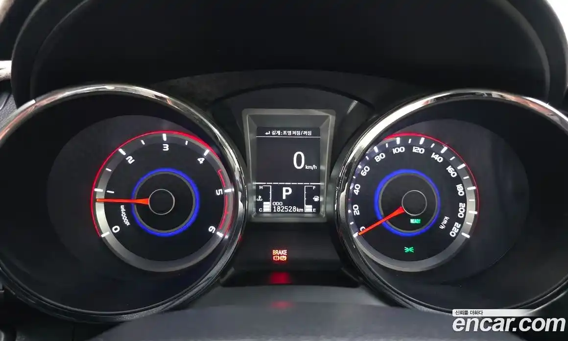 SsangYong TIBOLI 2015 1.6 автомат (гидро), фото 8