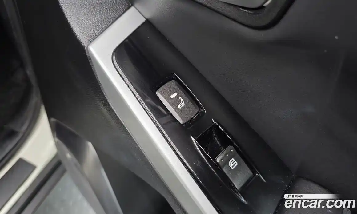 SsangYong Korando 2014 2.0 автомат (гидро), фото 17