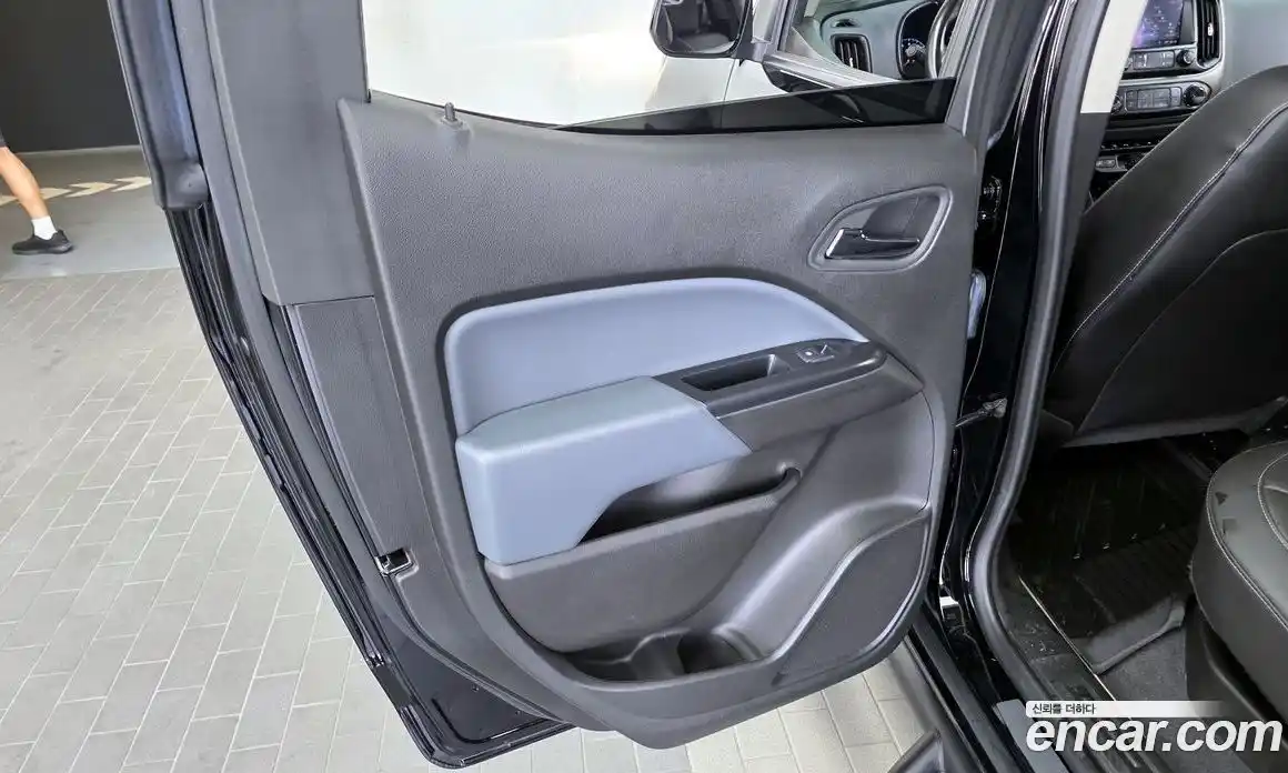 Chevrolet Colorado 2021 3.6 автомат (гидро), фото 15