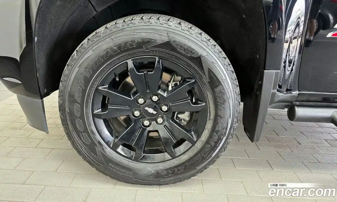 Chevrolet Colorado 2021 3.6 автомат (гидро), фото 5