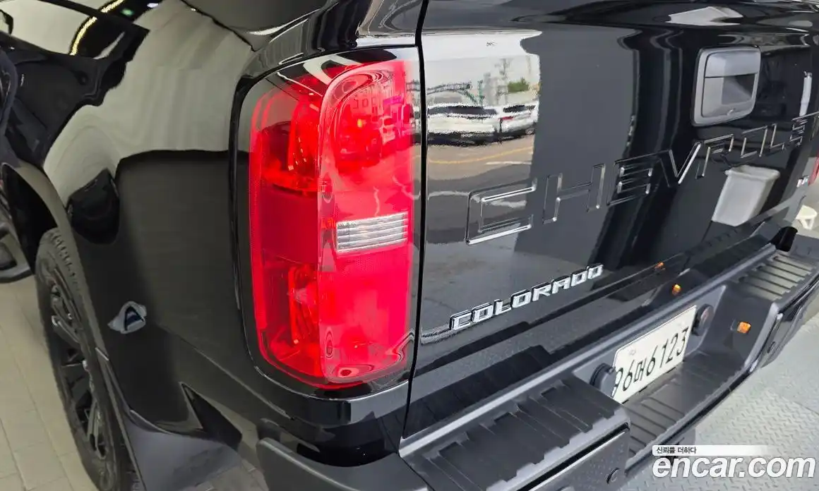 Chevrolet Colorado 2021 3.6 автомат (гидро), фото 9