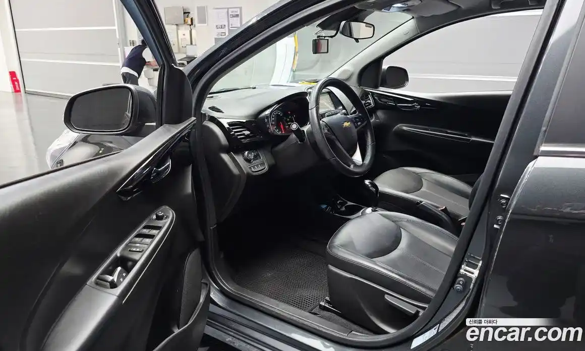 Chevrolet Spark 2016 1.0 автомат (гидро), фото 13