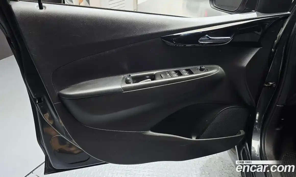 Chevrolet Spark 2016 1.0 автомат (гидро), фото 14