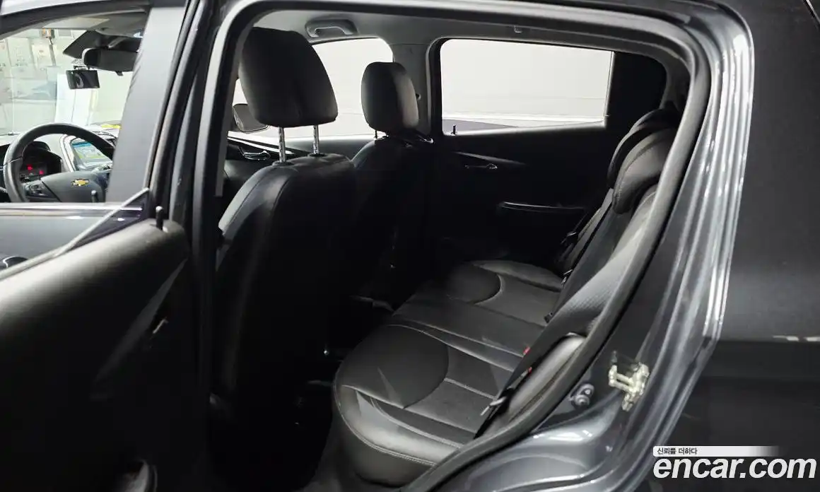 Chevrolet Spark 2016 1.0 автомат (гидро), фото 17