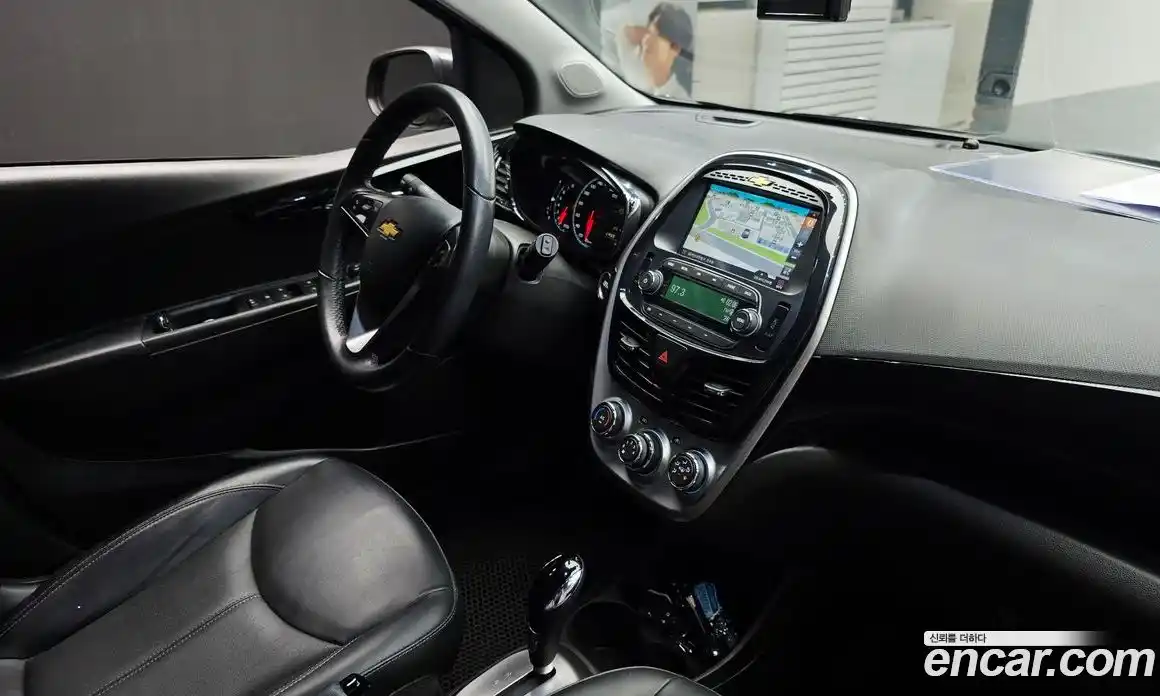 Chevrolet Spark 2016 1.0 автомат (гидро), фото 26