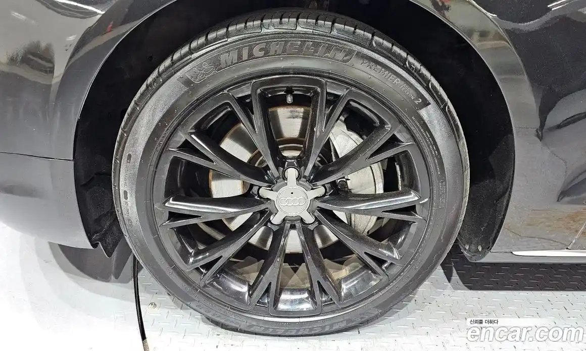 Audi A8 2012 3.0 автомат (гидро), фото 5