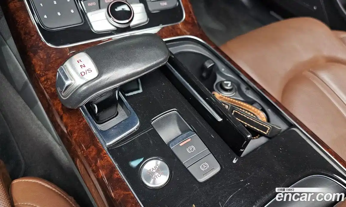 Audi A8 2012 3.0 автомат (гидро), фото 9