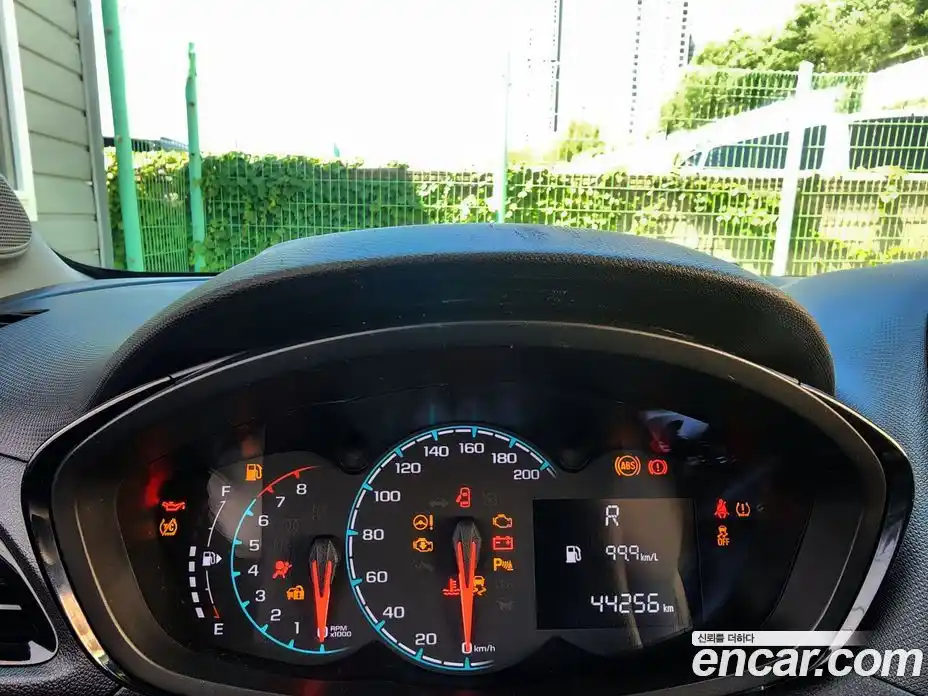 Chevrolet Spark 2016 1.0 автомат (гидро), фото 12