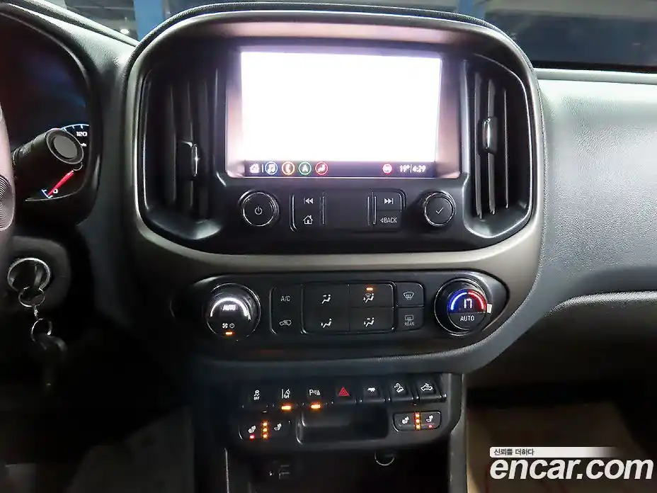Chevrolet Colorado 2021 3.6 автомат (гидро), фото 12