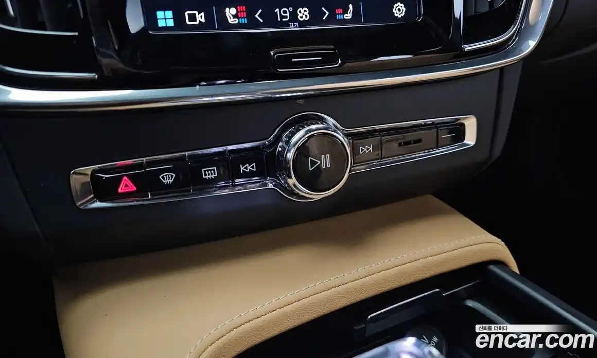 Volvo S90 2023 2.0 автомат (гидро), фото 32