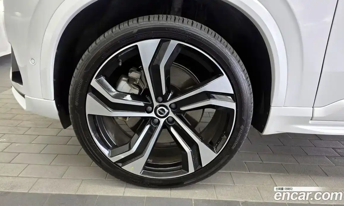 Volvo XC90 2020 2.0 автомат (гидро), фото 5