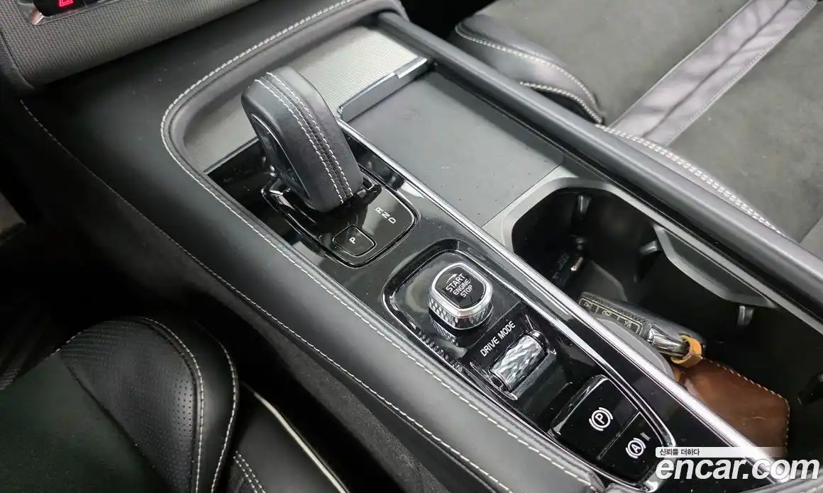 Volvo XC90 2020 2.0 автомат (гидро), фото 9