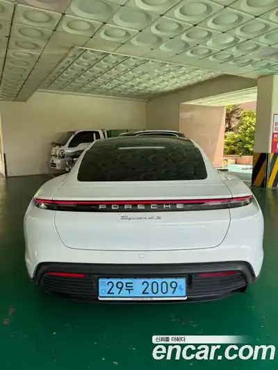 Porsche Taycan 2021 0.1 автомат (гидро), миниатюра 2