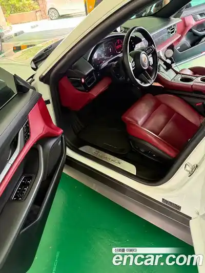 Porsche Taycan 2021 0.1 автомат (гидро), миниатюра 7