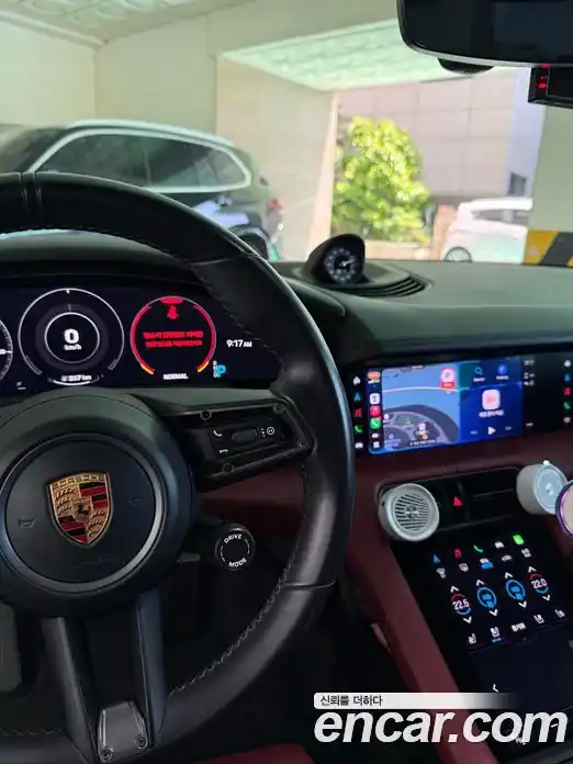 Porsche Taycan 2021 0.1 автомат (гидро), фото 8