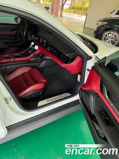 Porsche Taycan 2021 0.1 автомат (гидро), миниатюра 9