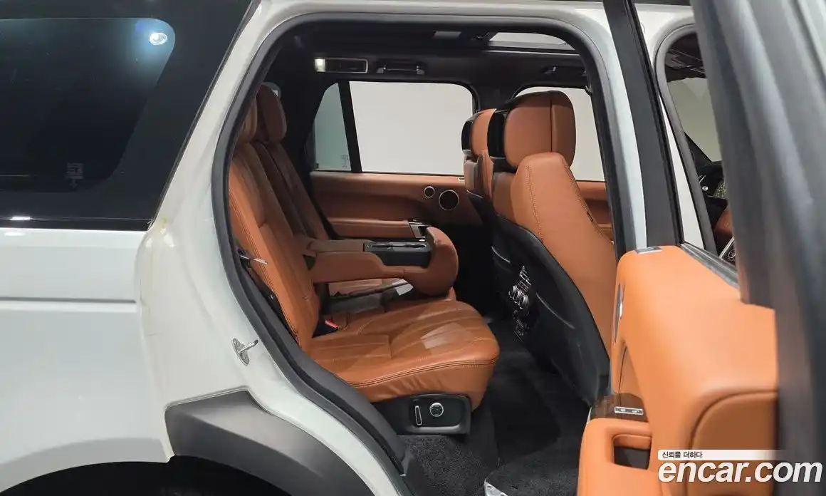 Land Rover Range Rover 2017 4.4 автомат (гидро), фото 17