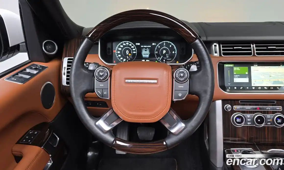 Land Rover Range Rover 2017 4.4 автомат (гидро), фото 18