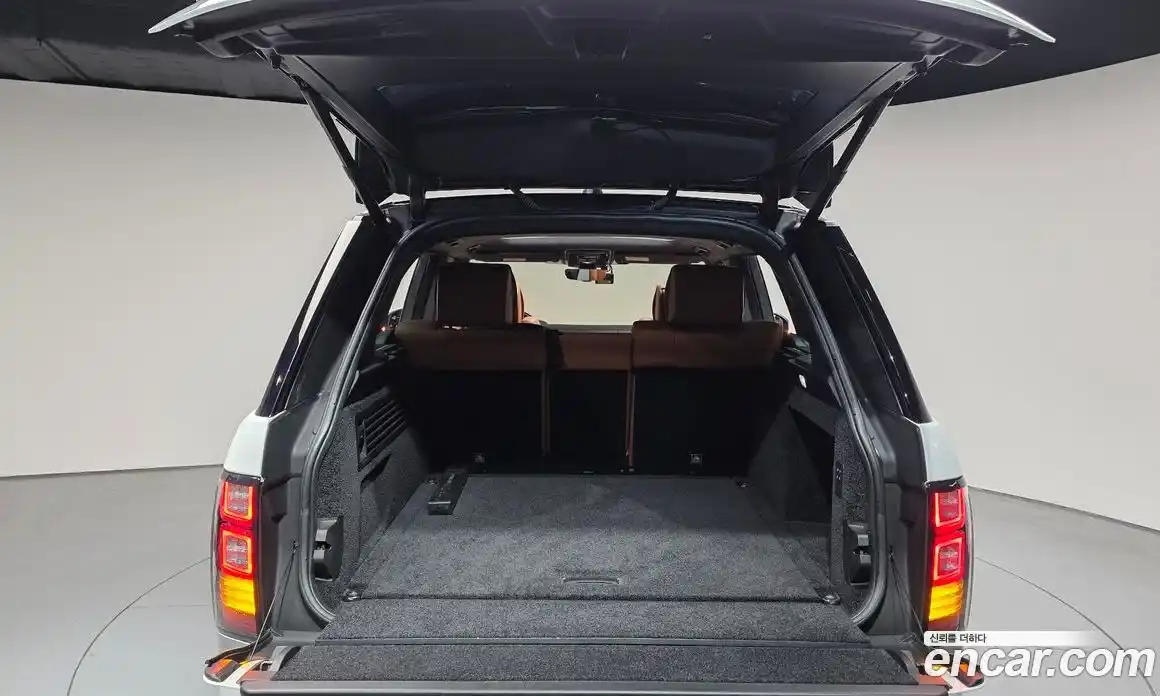 Land Rover Range Rover 2017 4.4 автомат (гидро), фото 25