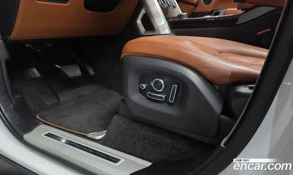 Land Rover Range Rover 2017 4.4 автомат (гидро), фото 31