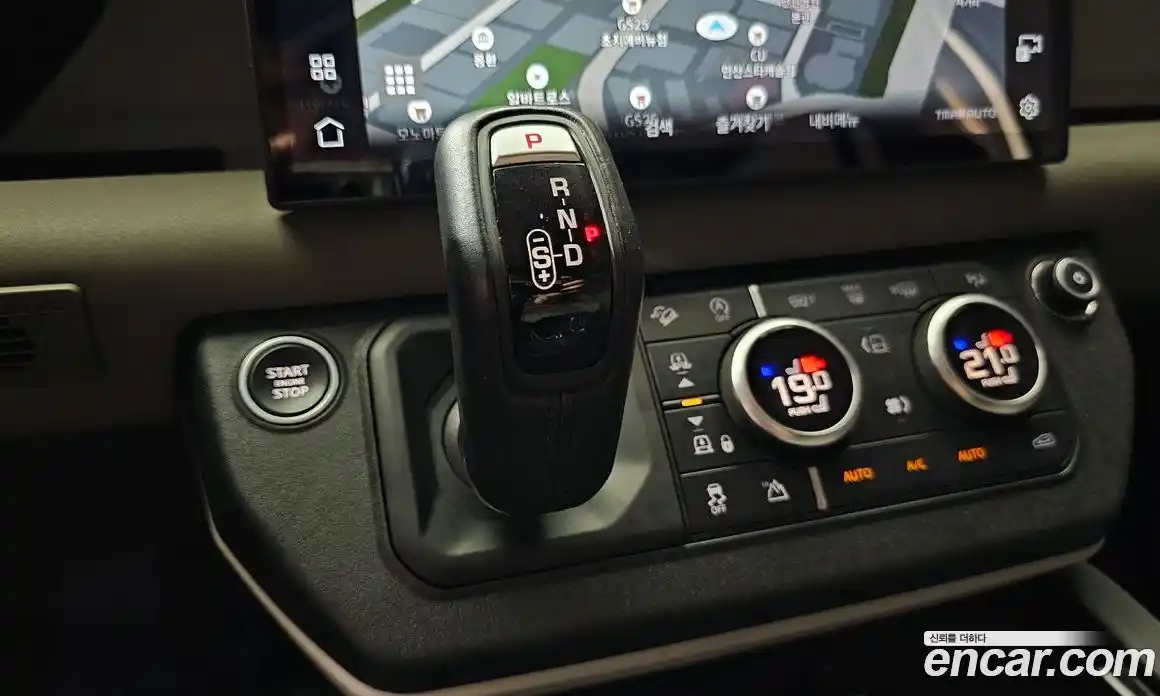 Land Rover Defender 2020 2.0 автомат (гидро), фото 12
