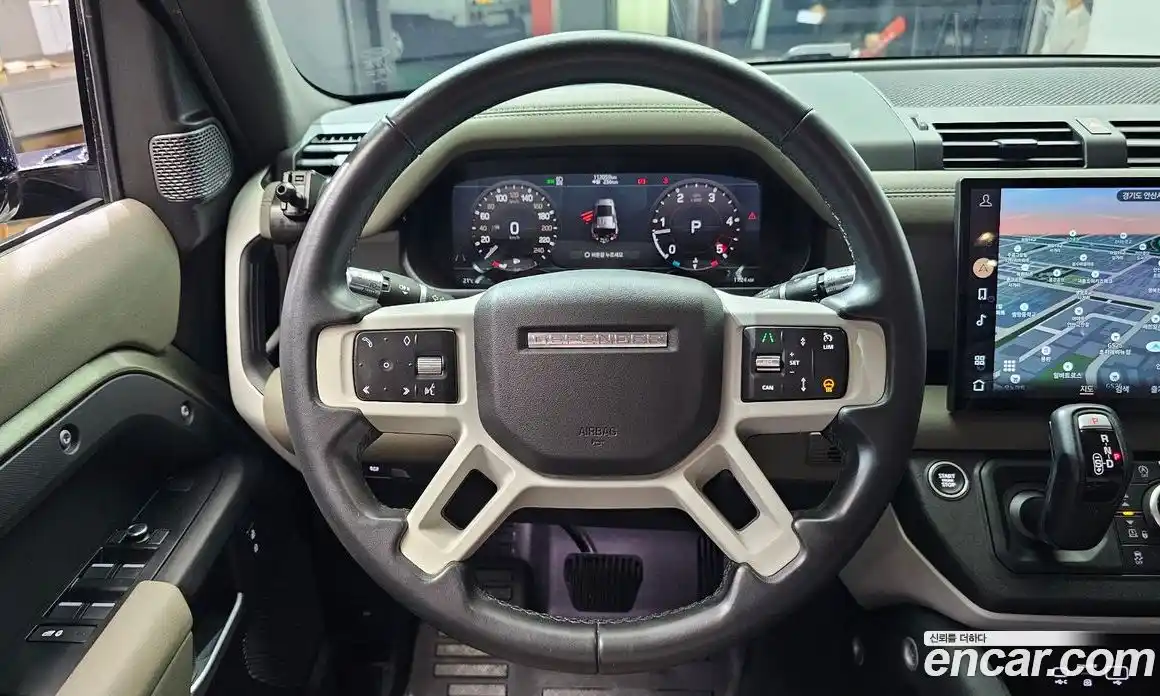 Land Rover Defender 2020 2.0 автомат (гидро), фото 22