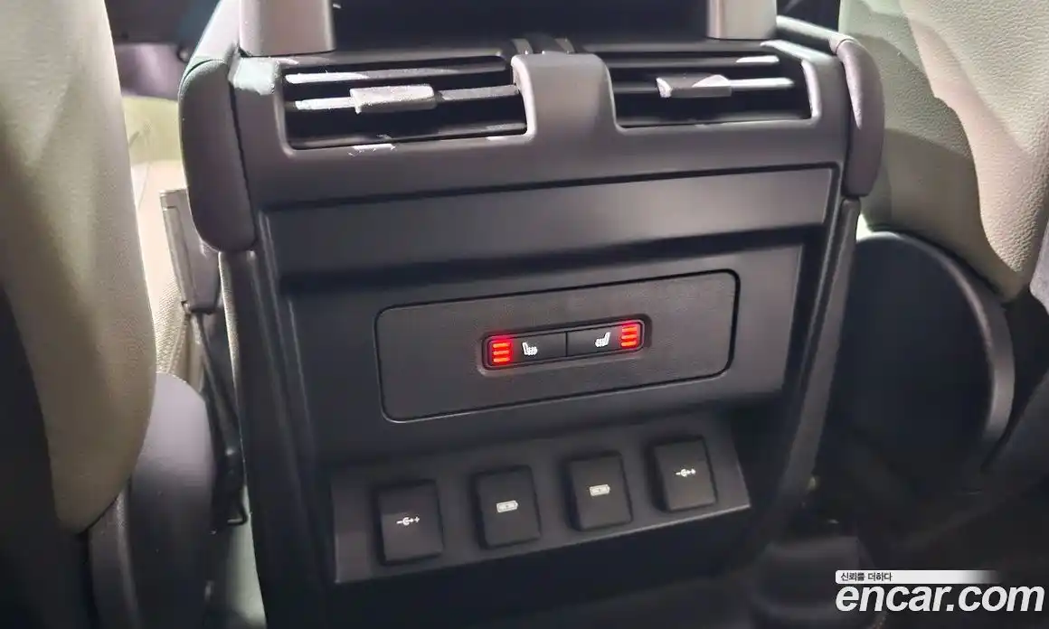 Land Rover Defender 2020 2.0 автомат (гидро), фото 31
