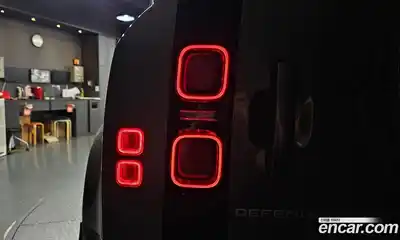 Land Rover Defender 2020 2.0 автомат (гидро), миниатюра 9