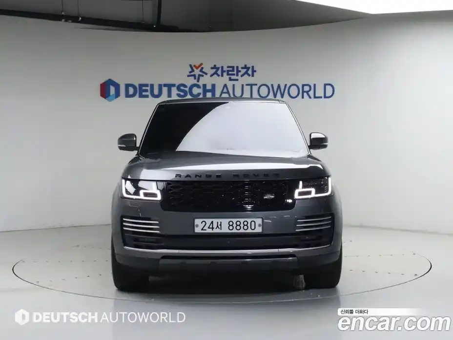 Land Rover Range Rover 2019 4.4 автомат (гидро), фото 3