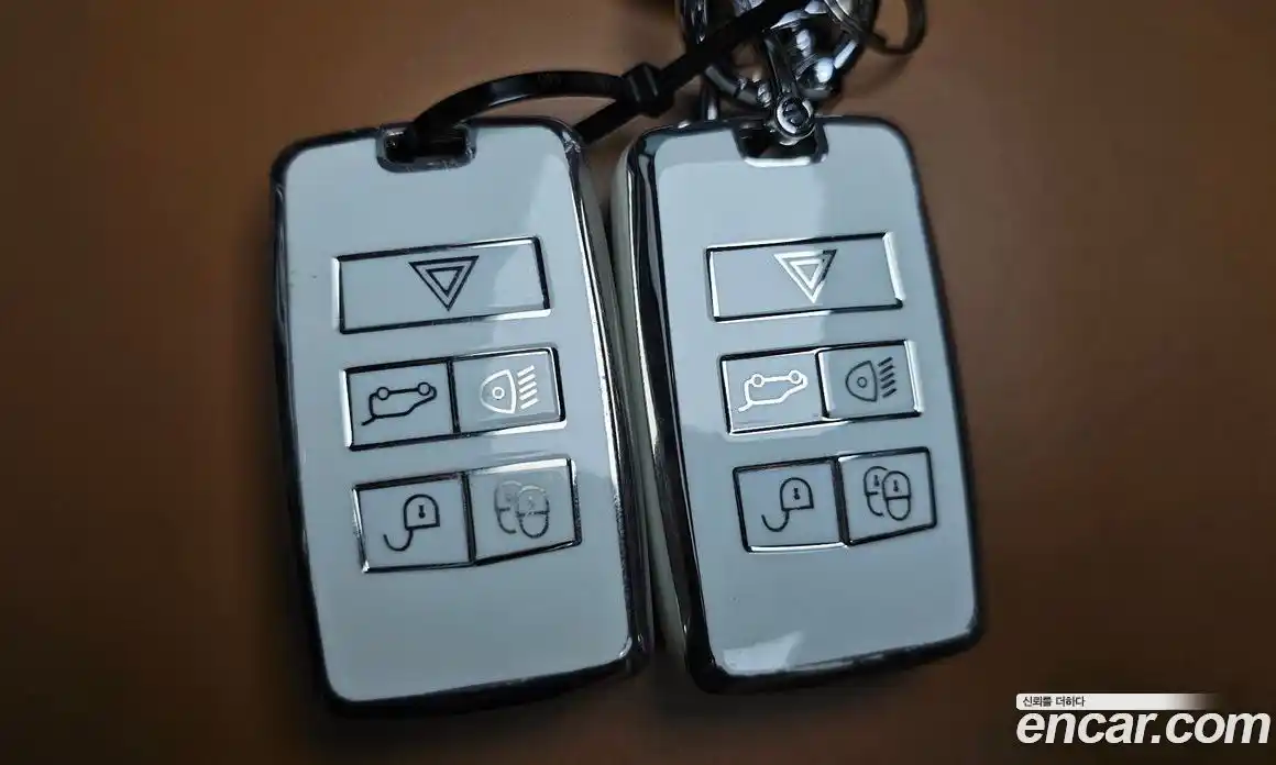 Land Rover Range Rover 2020 4.4 автомат (гидро), фото 35