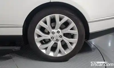 Land Rover Range Rover 2020 4.4 автомат (гидро), миниатюра 7