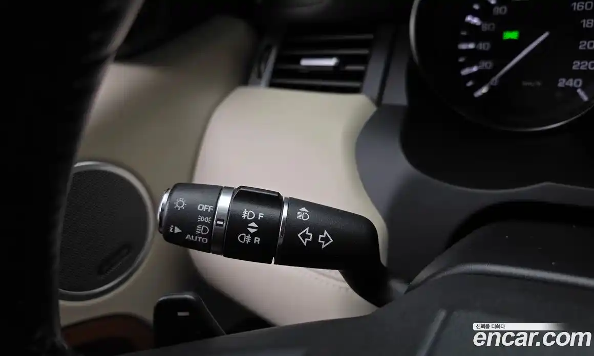 Land Rover Range Rover Evoque 2014 2.2 автомат (гидро), фото 16