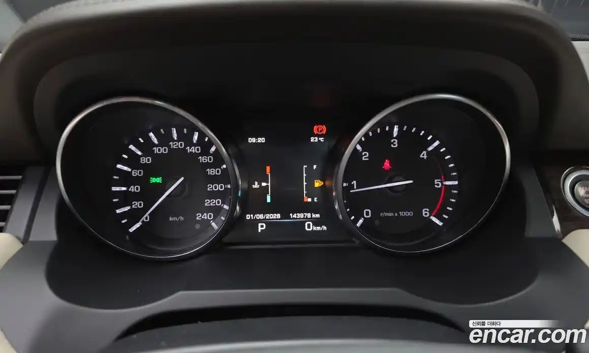 Land Rover Range Rover Evoque 2014 2.2 автомат (гидро), фото 8