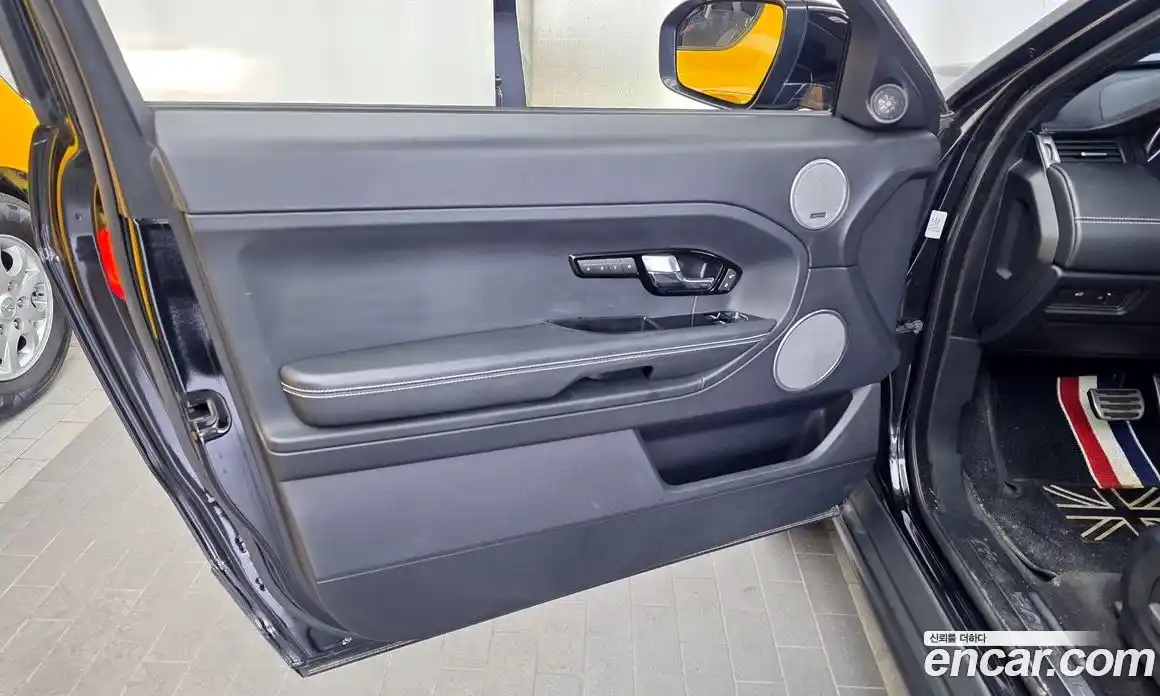 Land Rover Range Rover Evoque 2012 2.0 автомат (гидро), фото 14